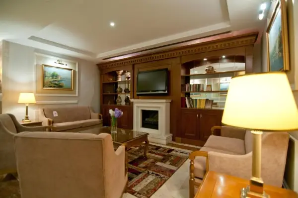 Taksim Metropark Hotel 10